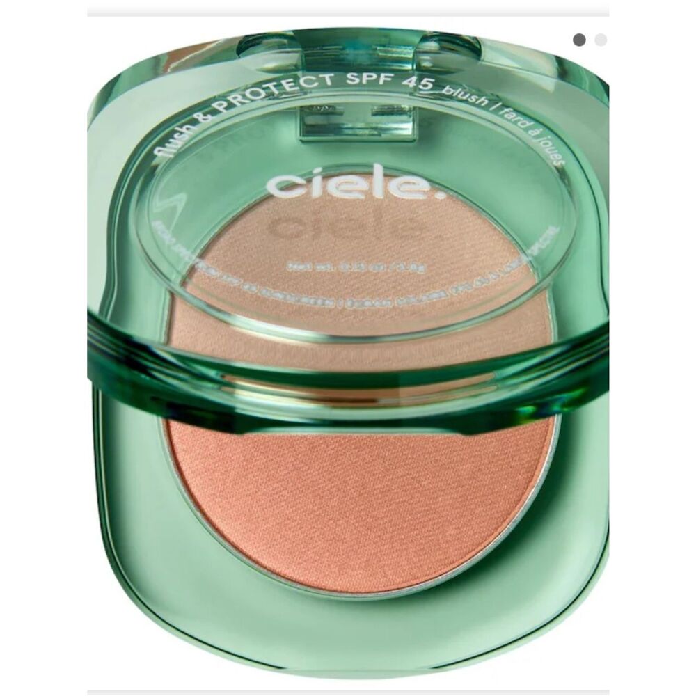 ciele
flush & PROTECT SPF 45+ powder blush in Cozy